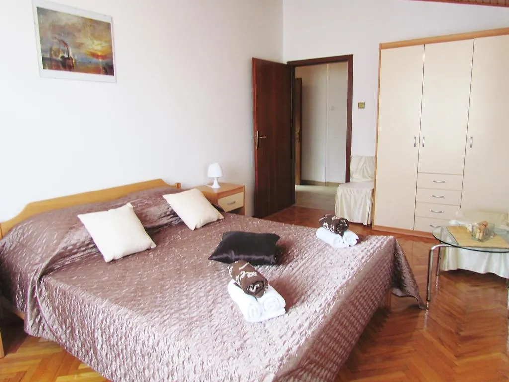 Apartment Erbirosa Rovinjsko Selo 0*,  Kroatien