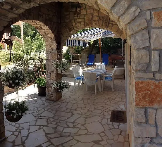 Apartment Erbirosa Rovinjsko Selo Kroatien